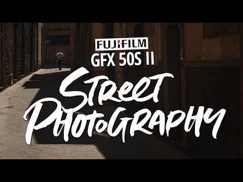 Street Photography POV in Florence with Fujifilm GFX 50S II (60 Photo Samples!)