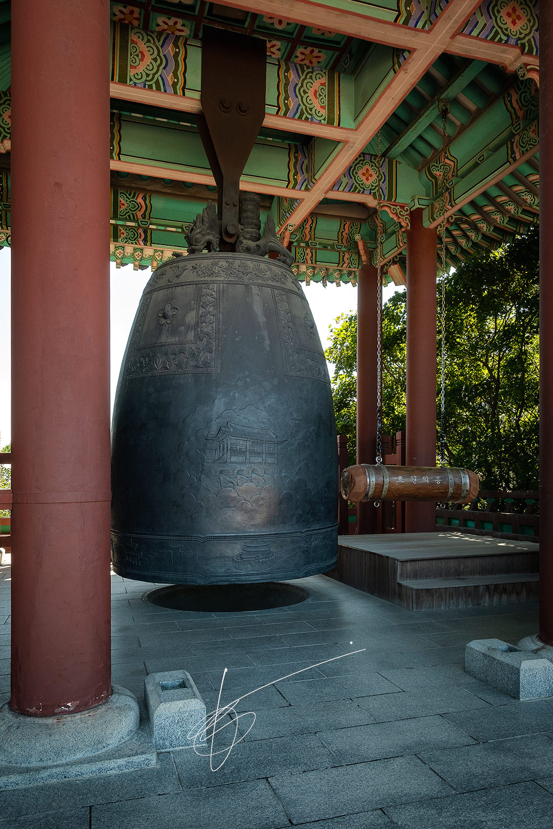 The religious bell in Suwon fortress