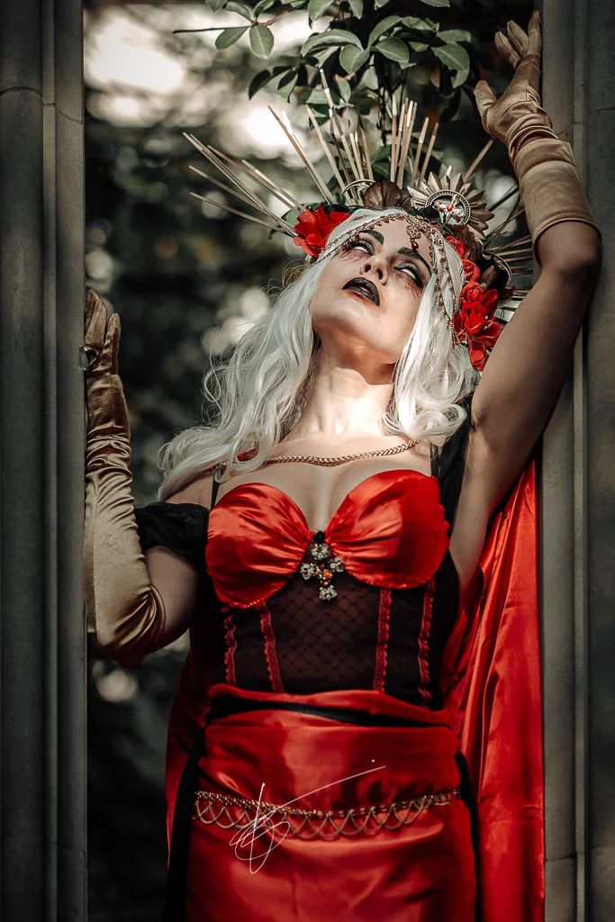 BeautiCa Magazine Halloween Photoshoot Portrait photography Lightroom Eva