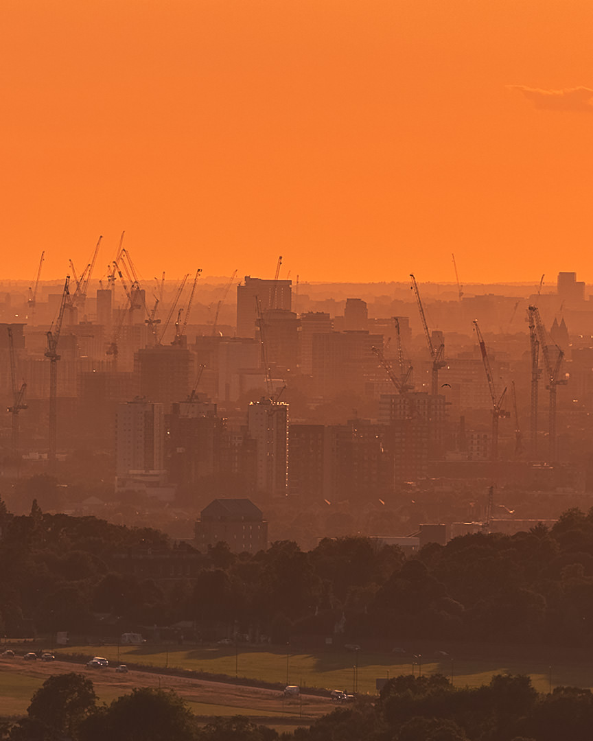 1 gigapixel photo, panorama, London sunset, cranes
