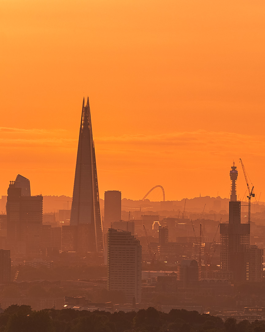 1 gigapixel photo, sliced panorama, London sunset, Shard, Wembley stadium, BT Tower